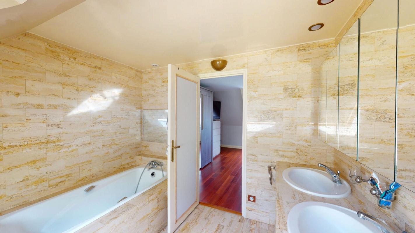 BRUNOY Maison familiale de standing au calme absolu  595 000 10