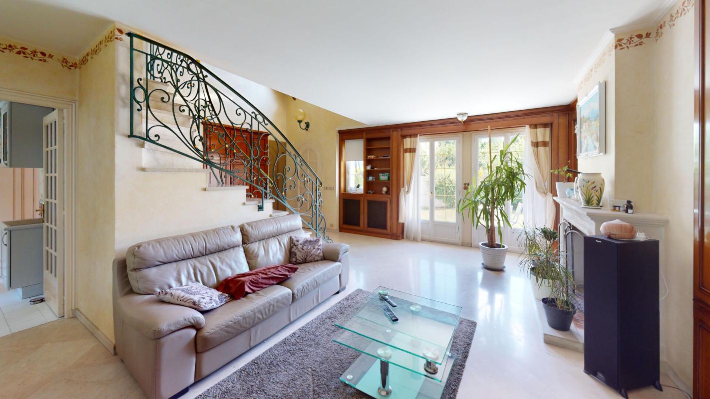 BRUNOY Maison familiale de standing au calme absolu  595 000 3