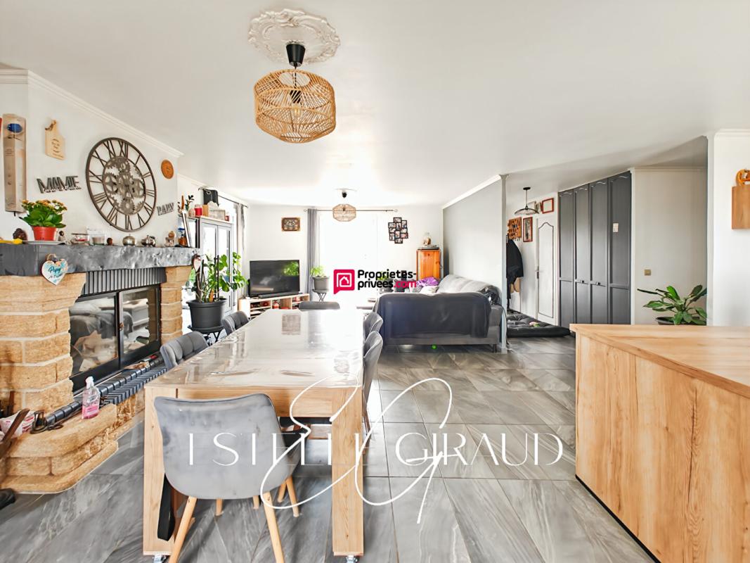 SAINT-NAZAIRE-D'AUDE Au Somail : Villa 4 faces avec piscine, rénovée, prête à vivre 5