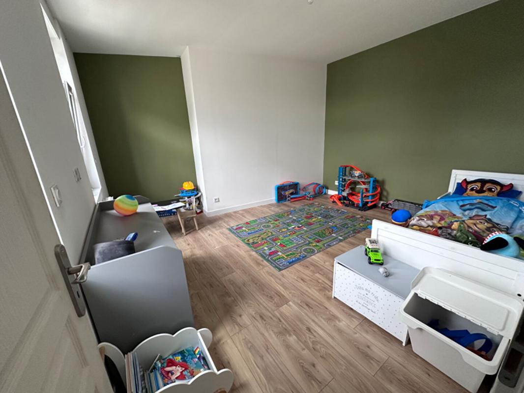 HENIN-BEAUMONT Maison 140 m²  - Centre-ville Hénin-Beaumont - 3 chambres + cour 10