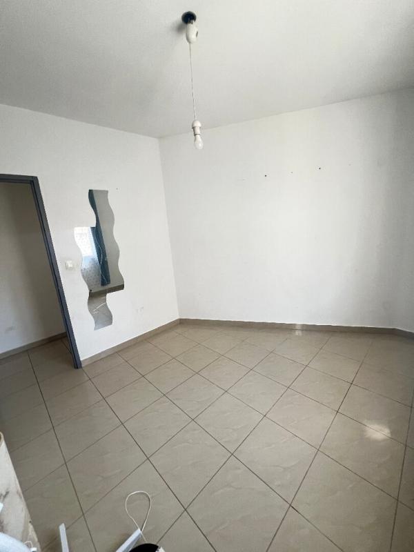 BOURG-LES-VALENCE Villa Bourg Les Valence 6 pièce(s) 150 m2 13