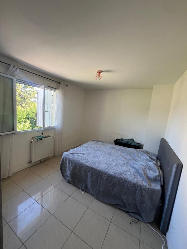 BOURG-LES-VALENCE Villa Bourg Les Valence 6 pièce(s) 150 m2 14