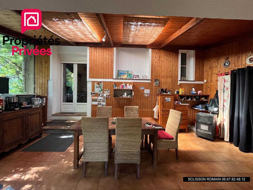 L'EGUILLE Maison L Eguille - 154 m2 - 4 CHAMBRES - JARDIN - PRIX 260 000 FAI 10