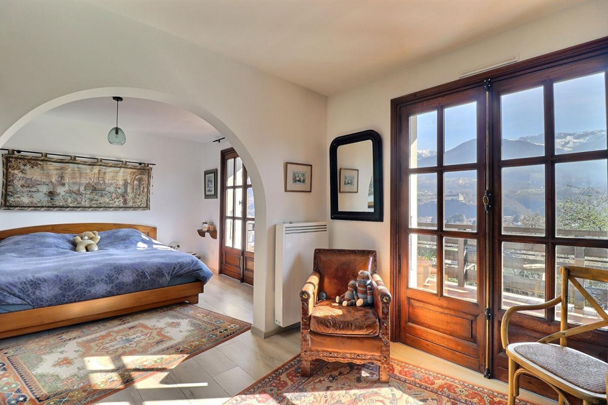 LA ROCHETTE Maison d'architecte 8P 252 m² VALGELON-LA ROCHETTE (73110) 11