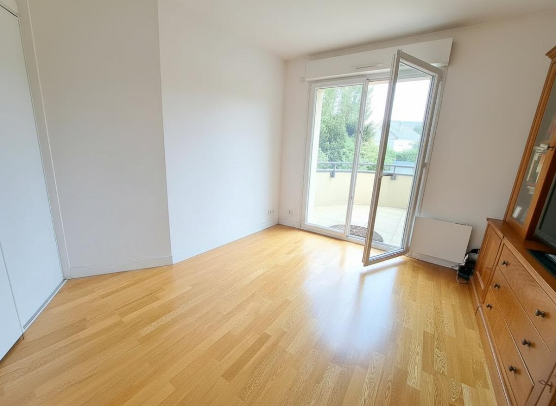 ANGERS Appartement T3 lumineux et calme avec terrasse et stationnement  secteur place Ney 5