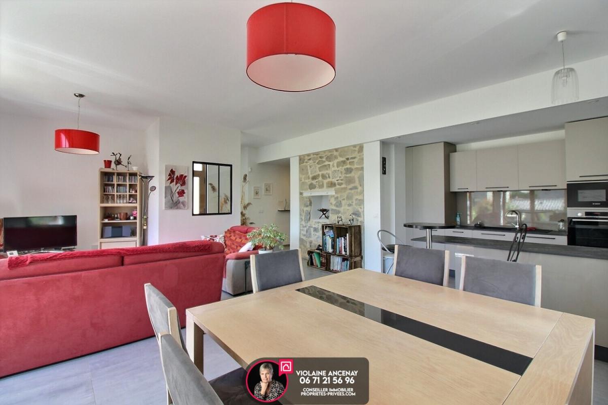 MONTAGNOLE Montagnole, grange rénovée,  166 m2 , 4 chambres 4