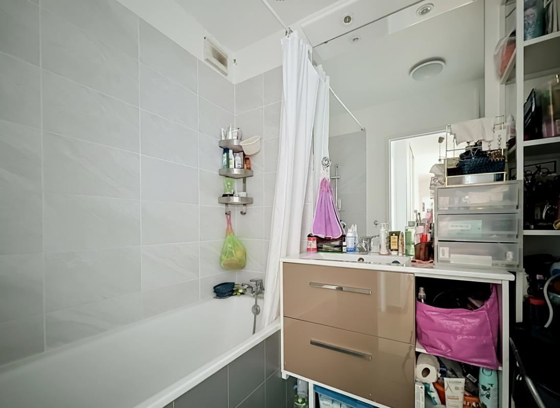 VILLEJUIF Appartement  3 chambres 77 m2 métro 7 LEO LAGRANGE VILLEJUIF 7