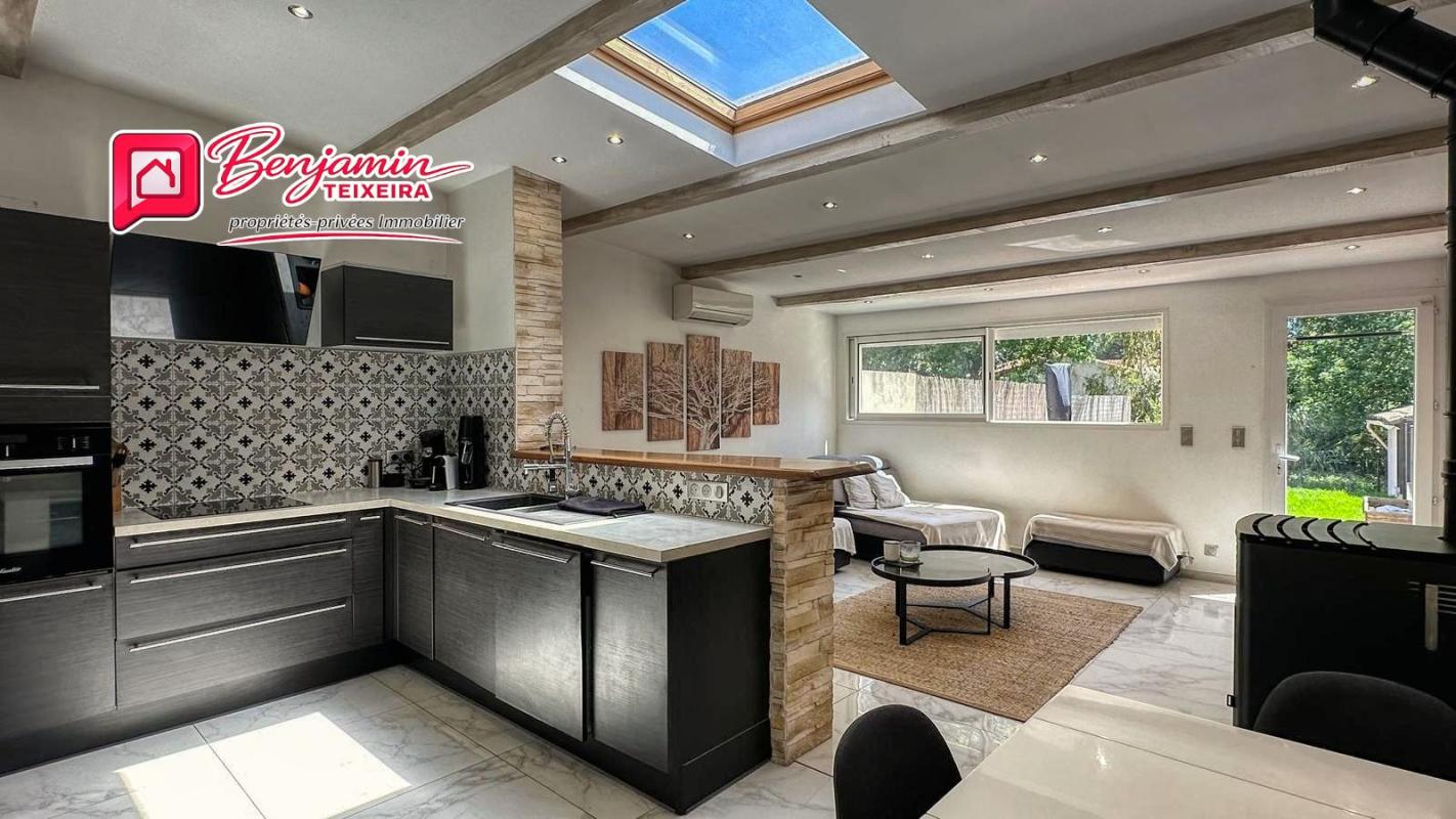 ROQUEBRUNE-SUR-ARGENS Maison Roquebrune Sur Argens 4 pièce(s) 109.85 m2 1