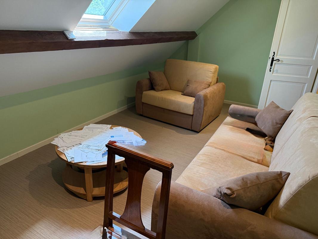 SAINT-MARCEL Maison 7 pièces de 234m² sur secteur très prisé de Saint Marcel 8