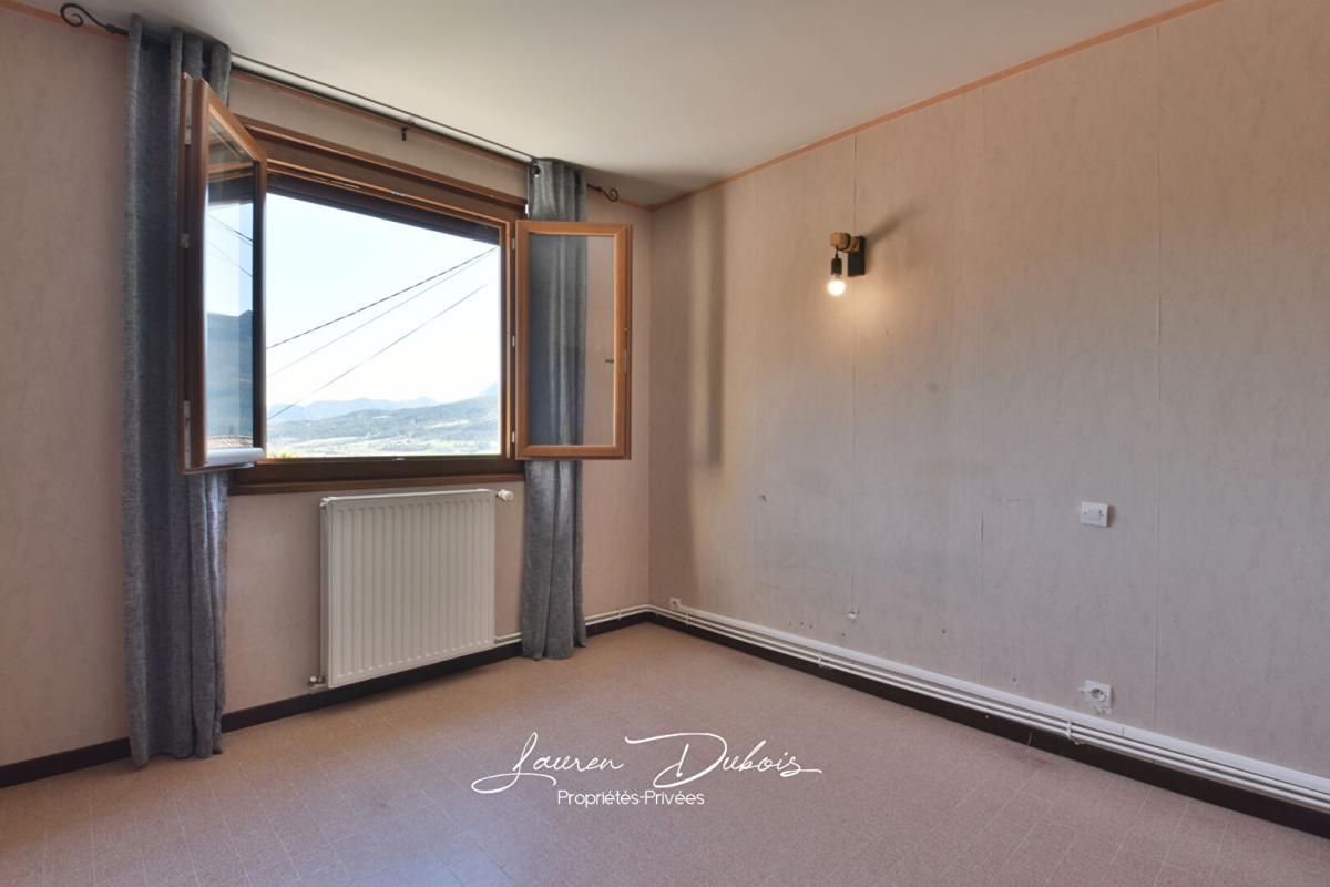 SERRES MAISON INDIVIDUELLE LUMINEUSE EN POSITION DOMINANTE 10