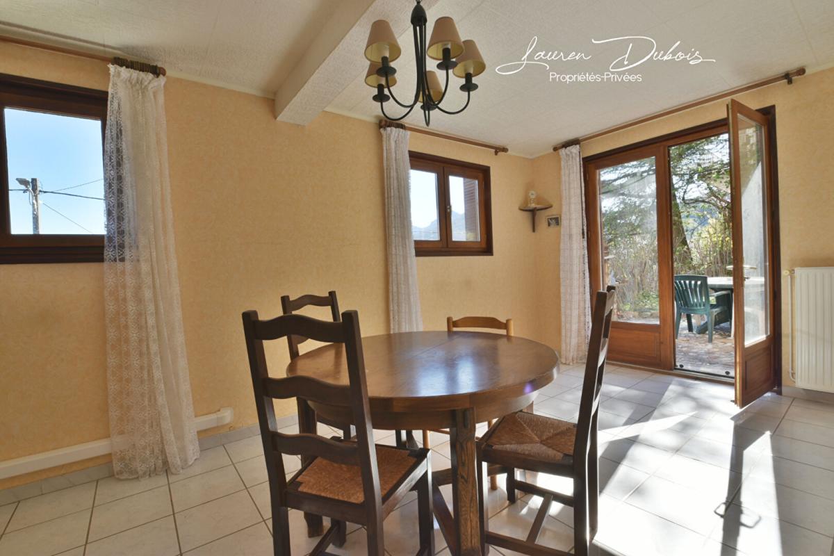 SERRES MAISON INDIVIDUELLE LUMINEUSE EN POSITION DOMINANTE 16