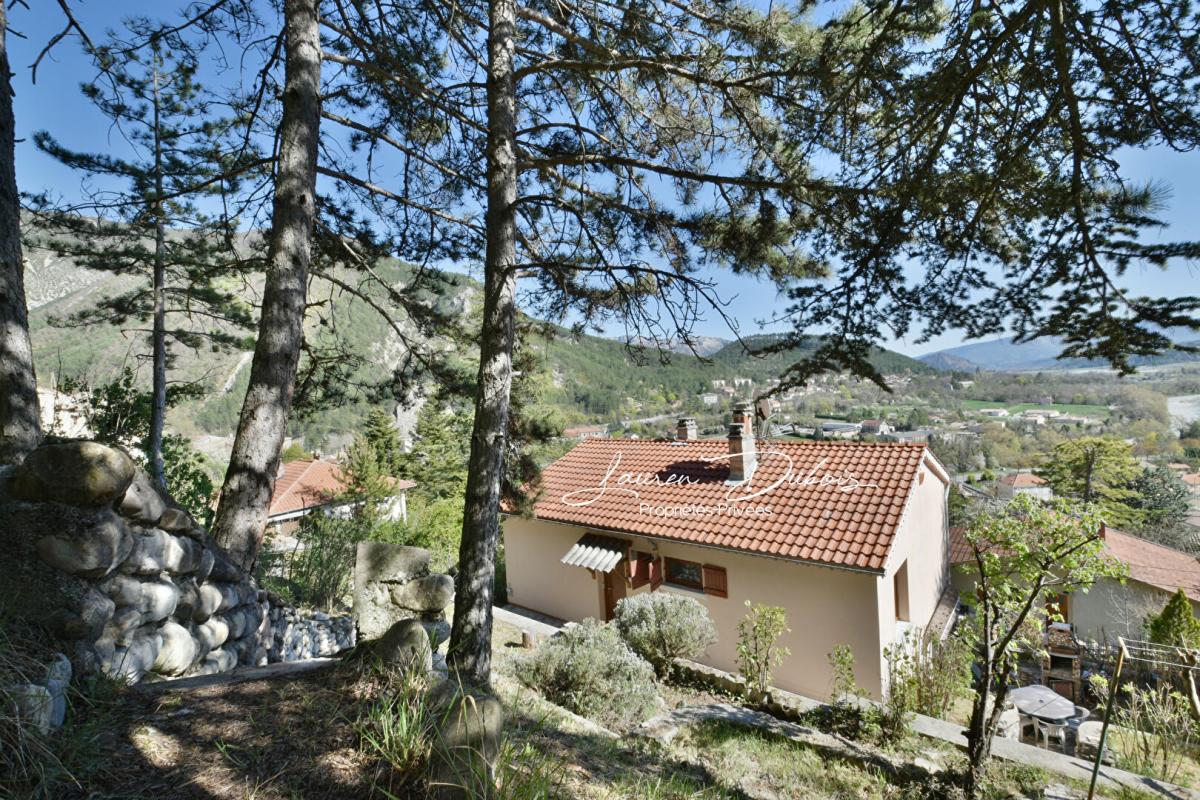 SERRES MAISON INDIVIDUELLE LUMINEUSE EN POSITION DOMINANTE 8