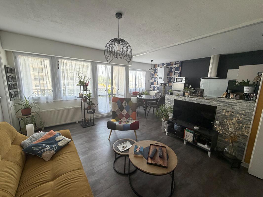 NEVERS Appartement Nevers 2 pièce(s) 52 m2 1