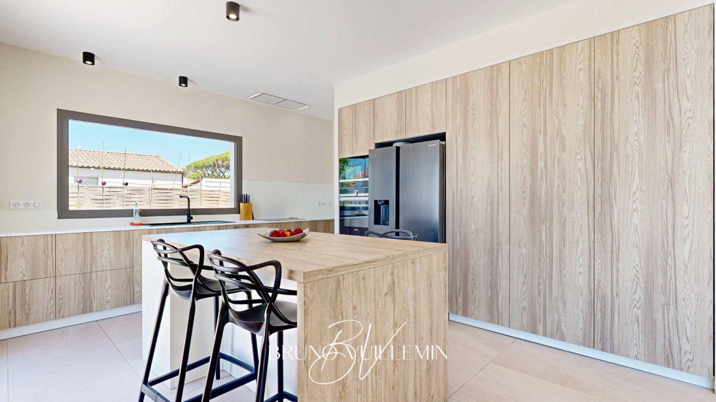 NARBONNE VILLA D'ARCHITECTE CLASSEE DOUBLE A / PISCINE, GARAGE & CARPORT / 2 SUITES et 3 CHAMBRES 11