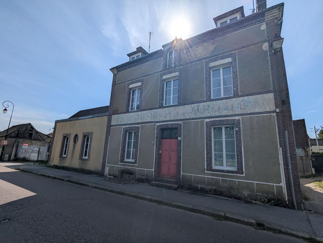 BRETONCELLES Propiété 7 pièce(s) 209 m2 (Ancien hotel) 1