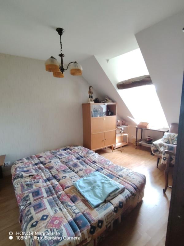 AZE AZE maison ancienne très bien entretenue avec puits et garage 7