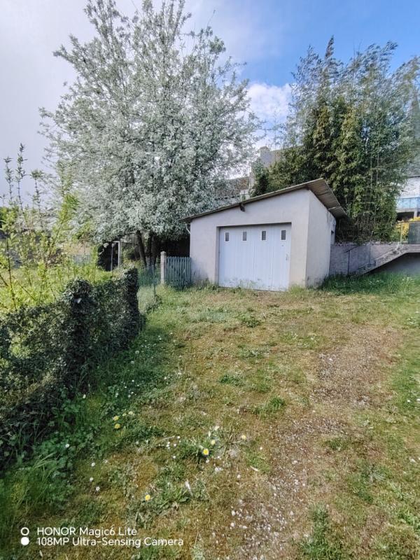 AZE AZE maison ancienne très bien entretenue avec puits et garage 8
