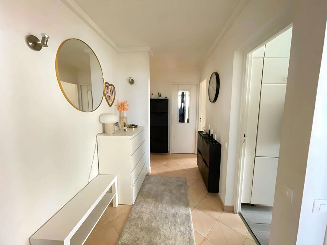MARSEILLE-15E-ARRONDISSEMENT Exclusivité, vendu avec locataire, T4 Marseille 15ème , Résidence Val pins, quartier Les Borels 1