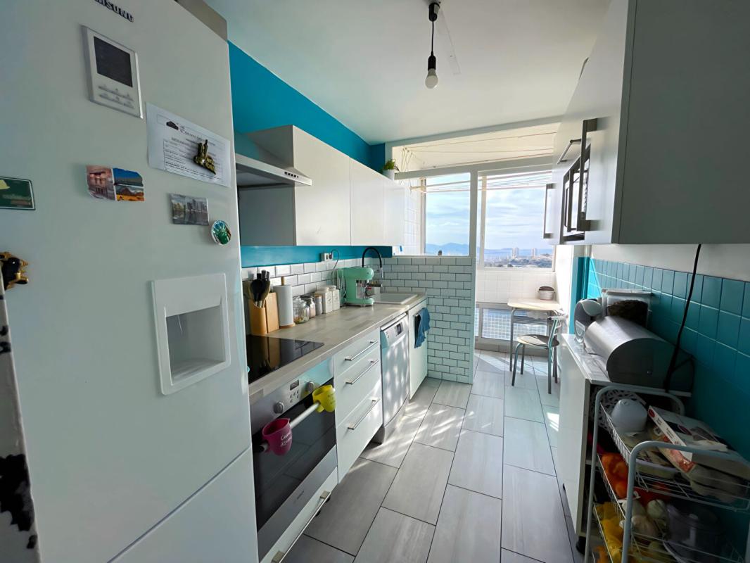 MARSEILLE-15E-ARRONDISSEMENT Exclusivité, vendu avec locataire, T4 Marseille 15ème , Résidence Val pins, quartier Les Borels 3