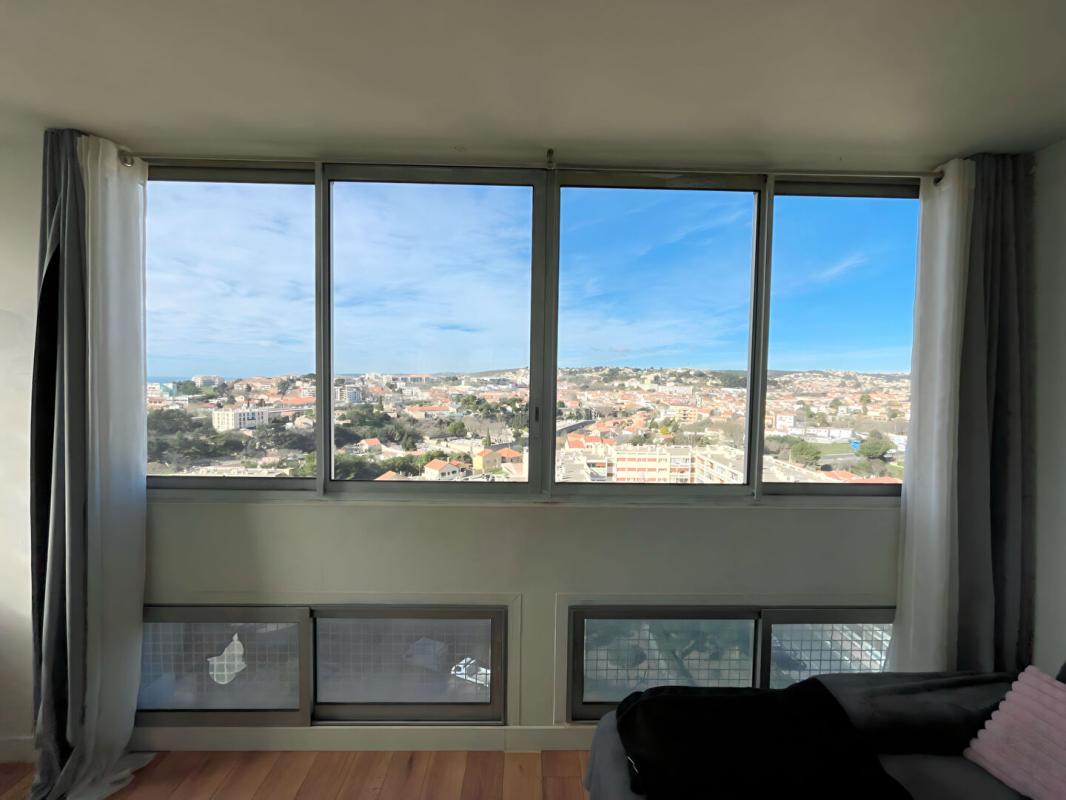 MARSEILLE-15E-ARRONDISSEMENT Exclusivité, vendu avec locataire, T4 Marseille 15ème , Résidence Val pins, quartier Les Borels 5