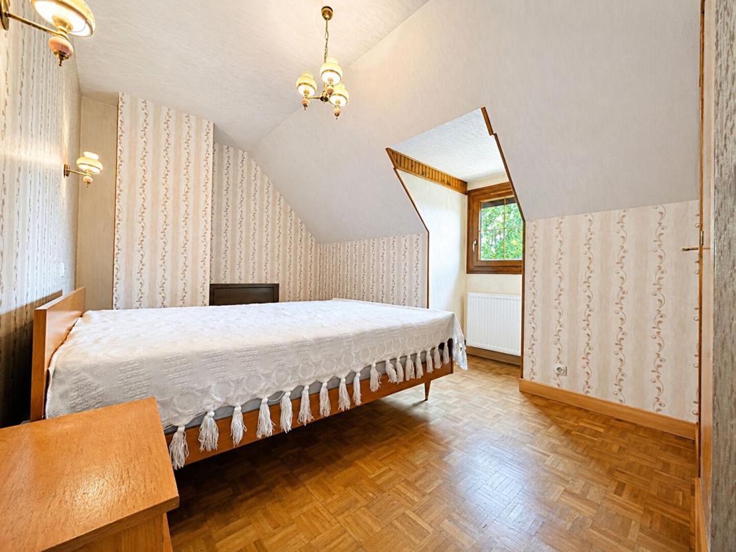 VILLEFRANCHE-SUR-CHER Maison Villefranche Sur Cher 8 pièce(s) 159.81 m2 11