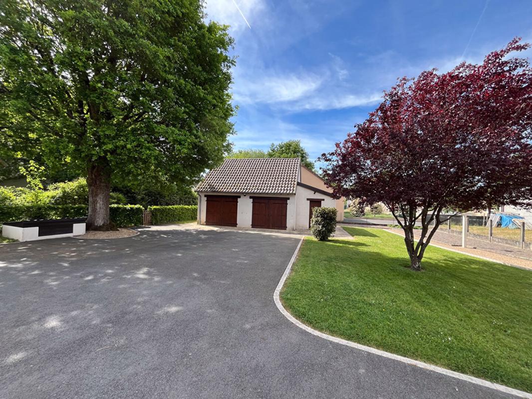 VILLEFRANCHE-SUR-CHER Maison Villefranche Sur Cher 8 pièce(s) 159.81 m2 14