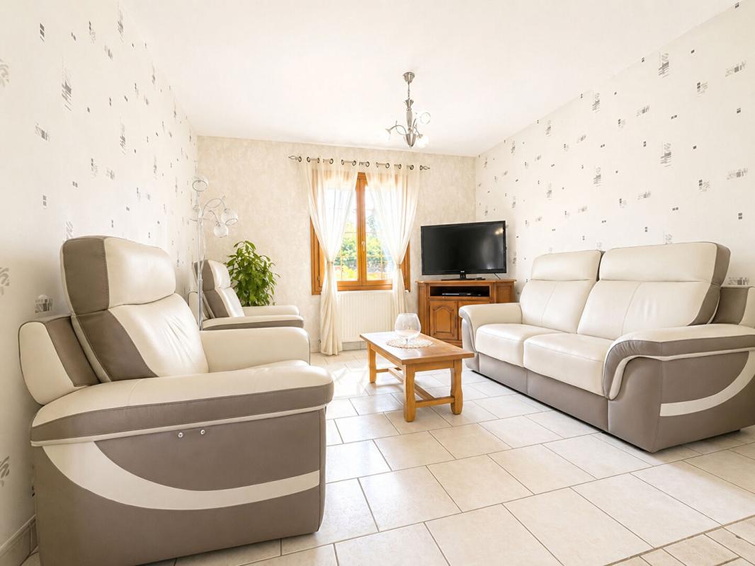 VILLEFRANCHE-SUR-CHER Maison Villefranche Sur Cher 8 pièce(s) 159.81 m2 4