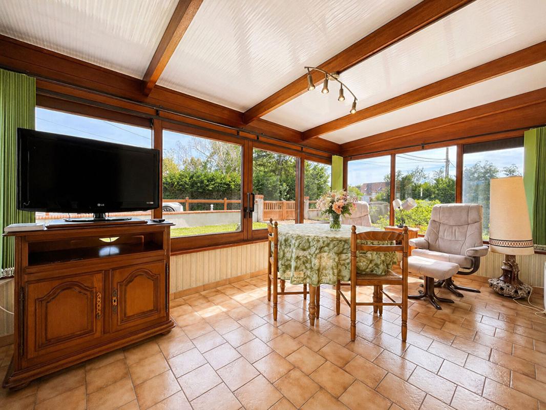 VILLEFRANCHE-SUR-CHER Maison Villefranche Sur Cher 8 pièce(s) 159.81 m2 5