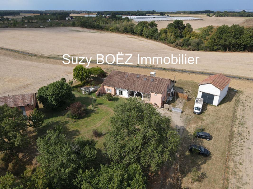 CASTELJALOUX Propriété avec 3 logements, 2 séchoirs à tabac et puits 2