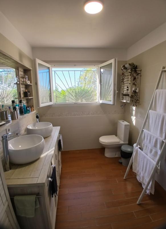 SIEURAC Maison de 115m², 6 pièces piscine et panneaux photovoltaïques 7