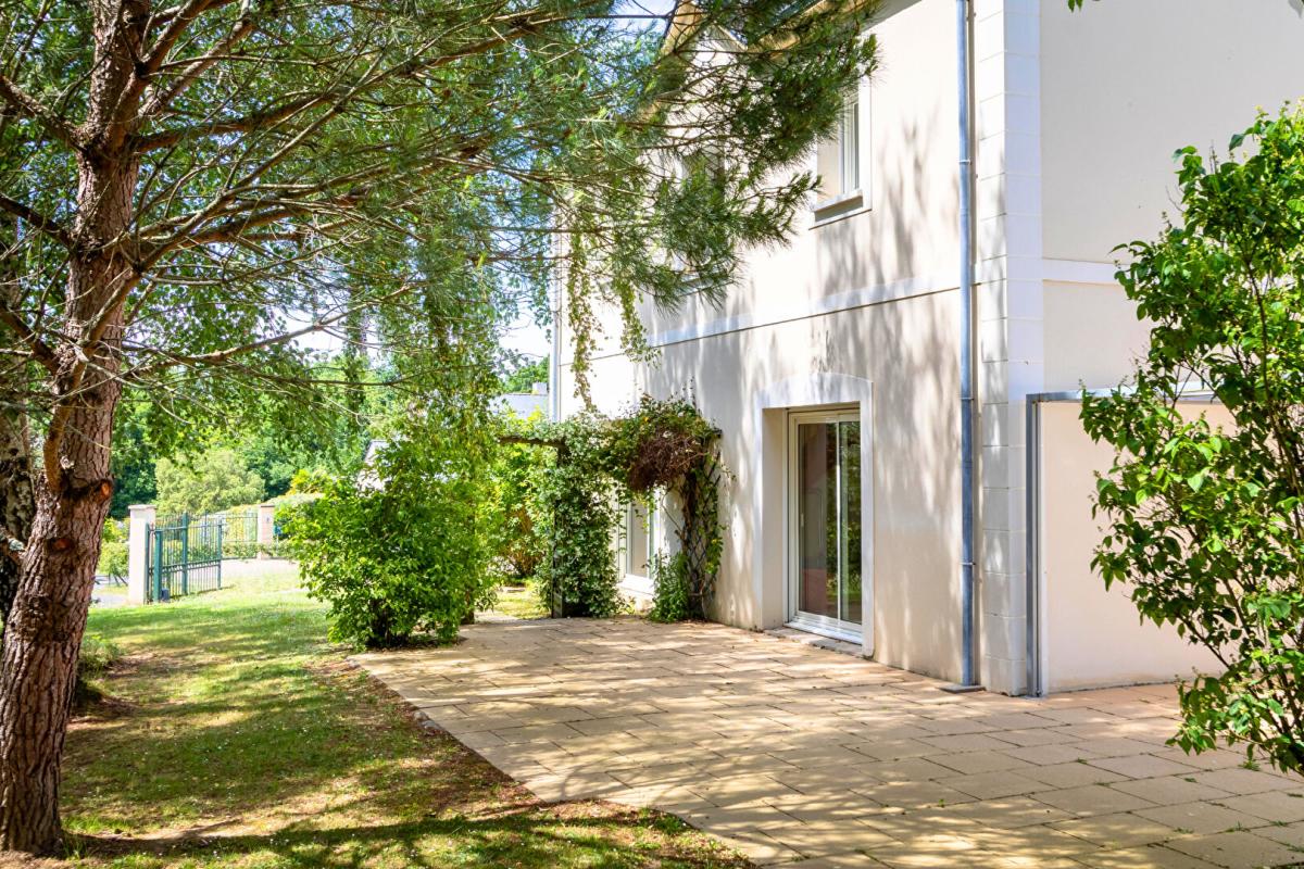 LA CHAPELLE-SUR-ERDRE Maison bourgeoise 221 m² Domaine des Taillis La chapelle sur Erdre 14