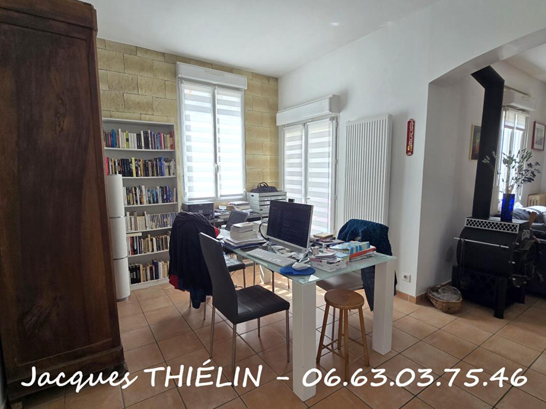 LONGUE-JUMELLES Maison familiale en hyper centre - 5 chambres, grand séjour et équipements récents 10
