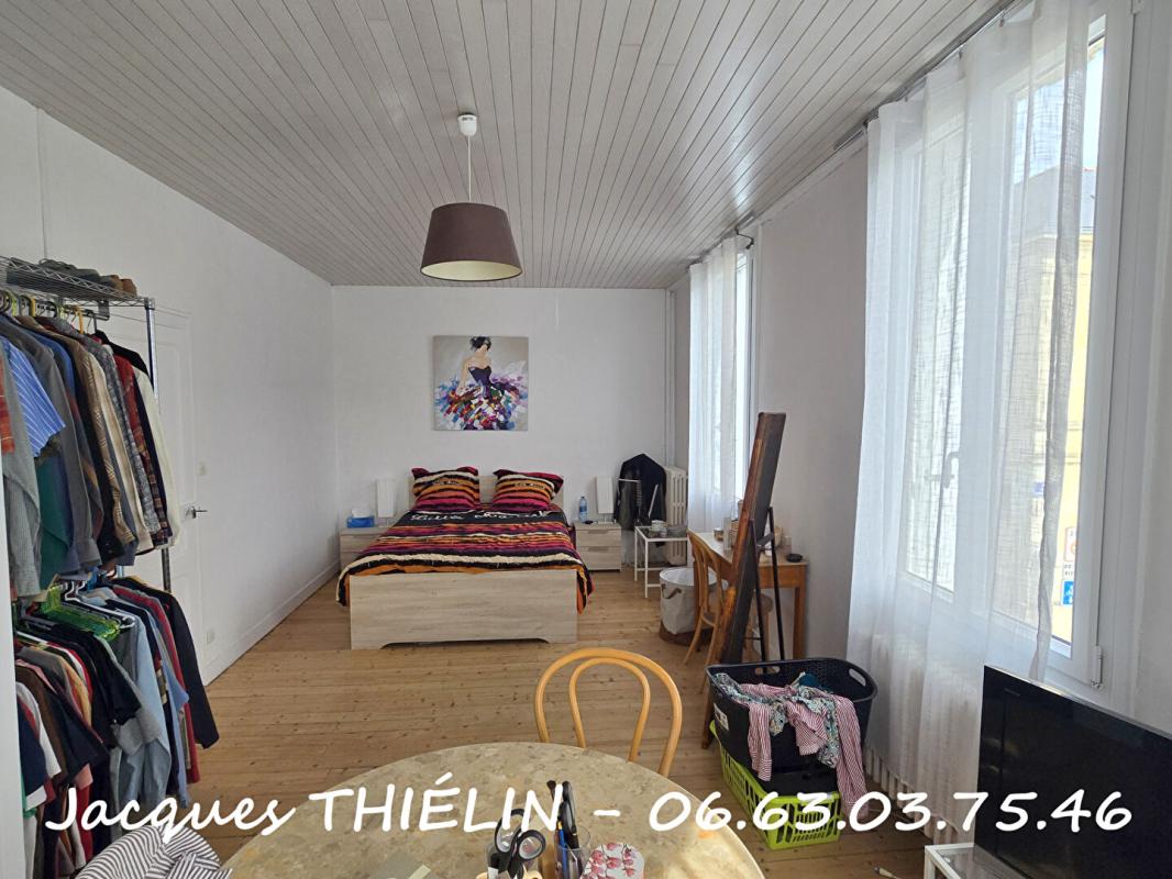 LONGUE-JUMELLES Maison familiale en hyper centre - 5 chambres, grand séjour et équipements récents 17