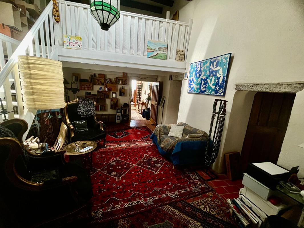 PéZENAS Maison de village  atypique de 10 pièces 345 m2, 6 chambres 13