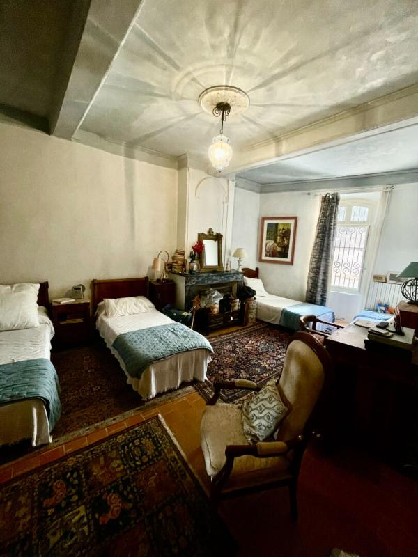 PéZENAS Maison de village  atypique de 10 pièces 345 m2, 6 chambres 16