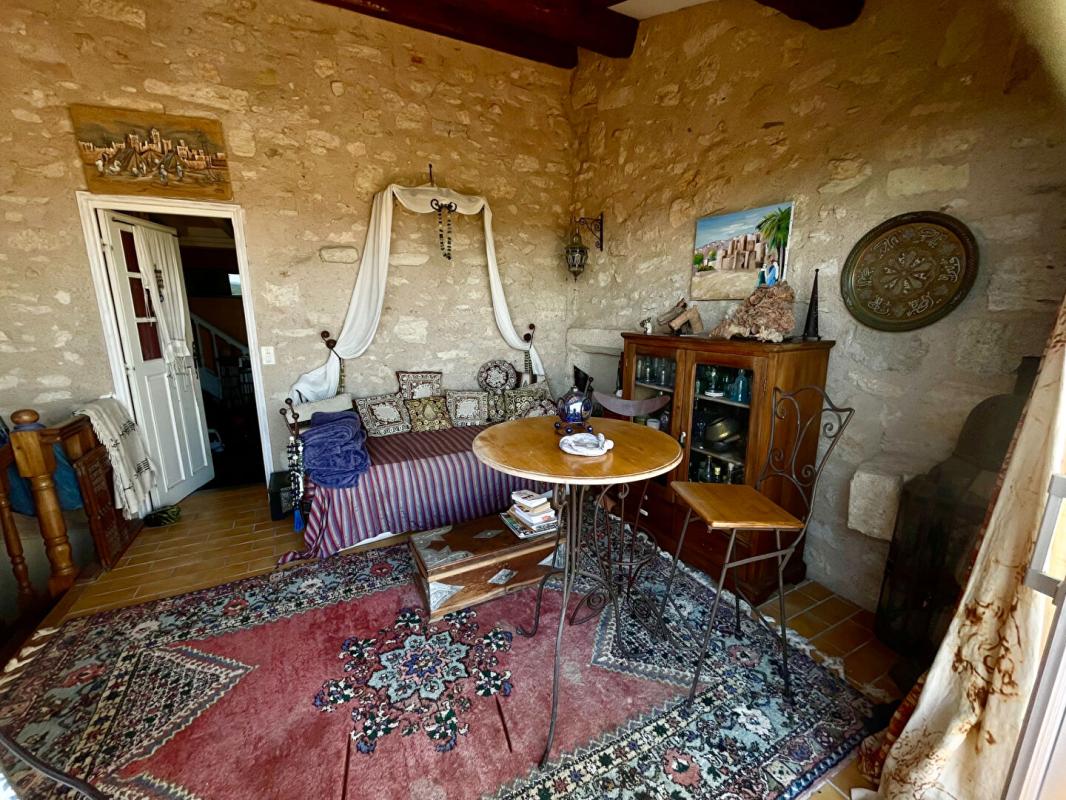 PéZENAS Maison de village  atypique de 10 pièces 345 m2, 6 chambres 4
