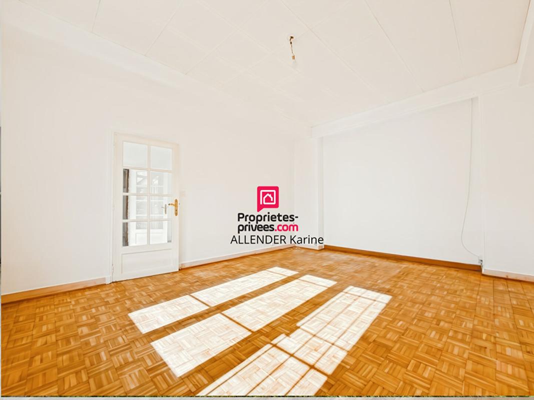 VILLENEUVE-L'ARCHEVEQUE Maison Villeneuve L Archeveque 4 pièce(s) 107 m2 7