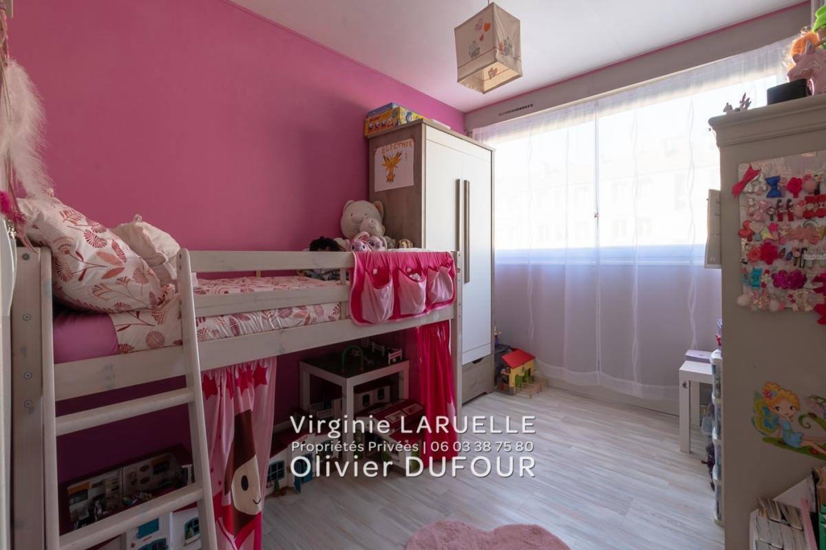 ROUEN Rouen Centre Ville - Appartement balcon 4 chambres cave et 2 parking 10