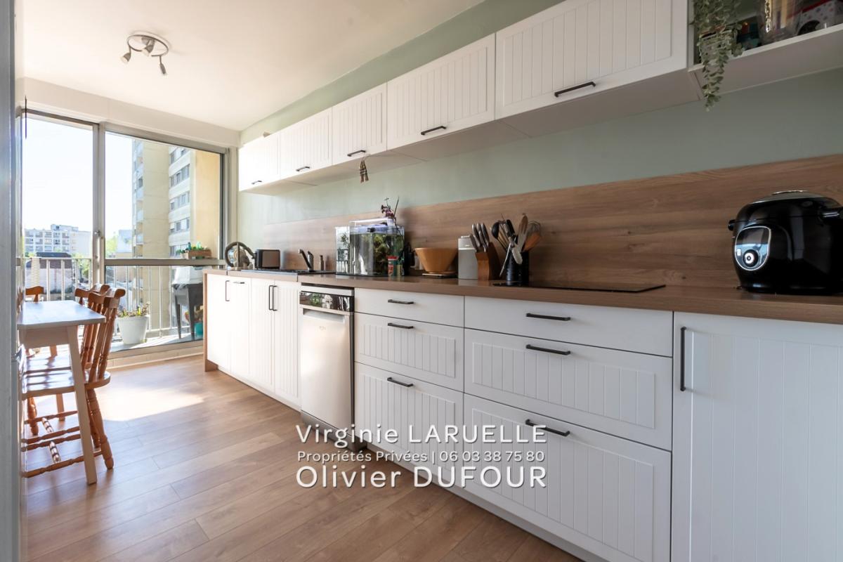 ROUEN Rouen Centre Ville - Appartement balcon 4 chambres cave et 2 parking 5