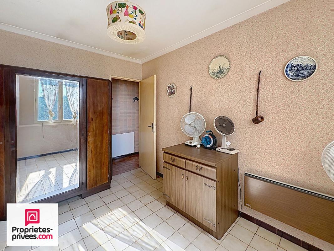 RIANS Rians VILLA T4 avec garage sur 1610 m² terrain plat et clos 13