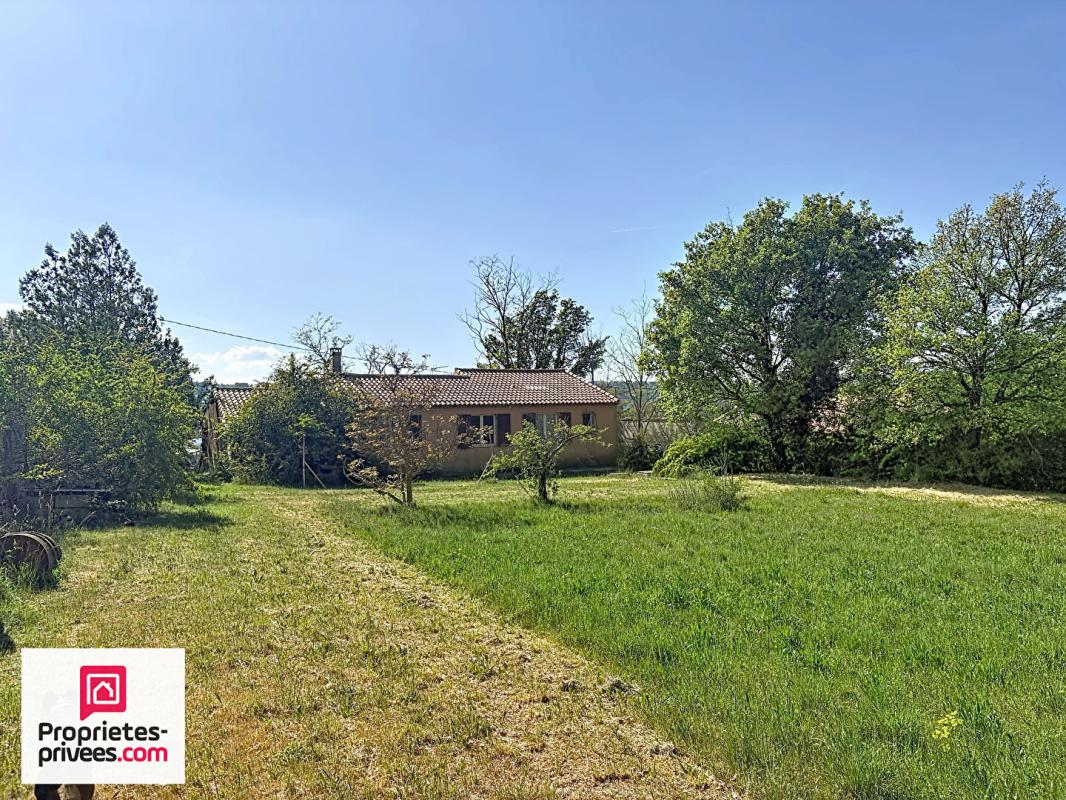 RIANS Rians VILLA T4 avec garage sur 1610 m² terrain plat et clos 15