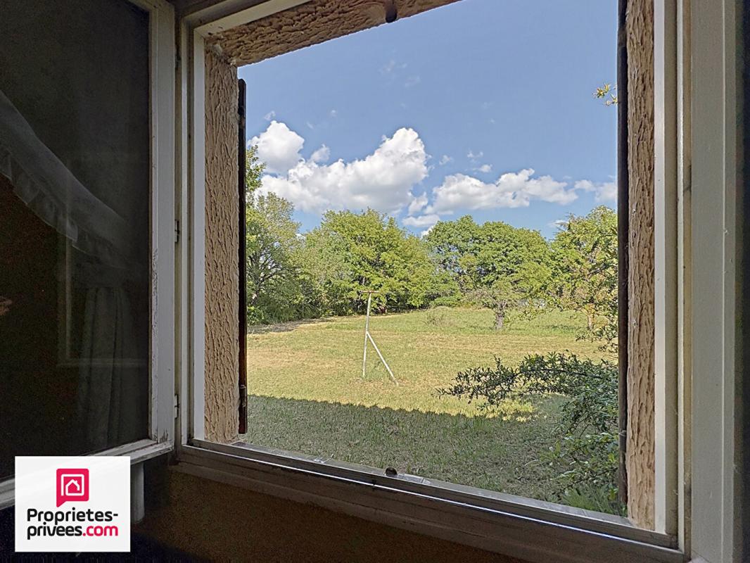 RIANS Rians VILLA T4 avec garage sur 1610 m² terrain plat et clos 18