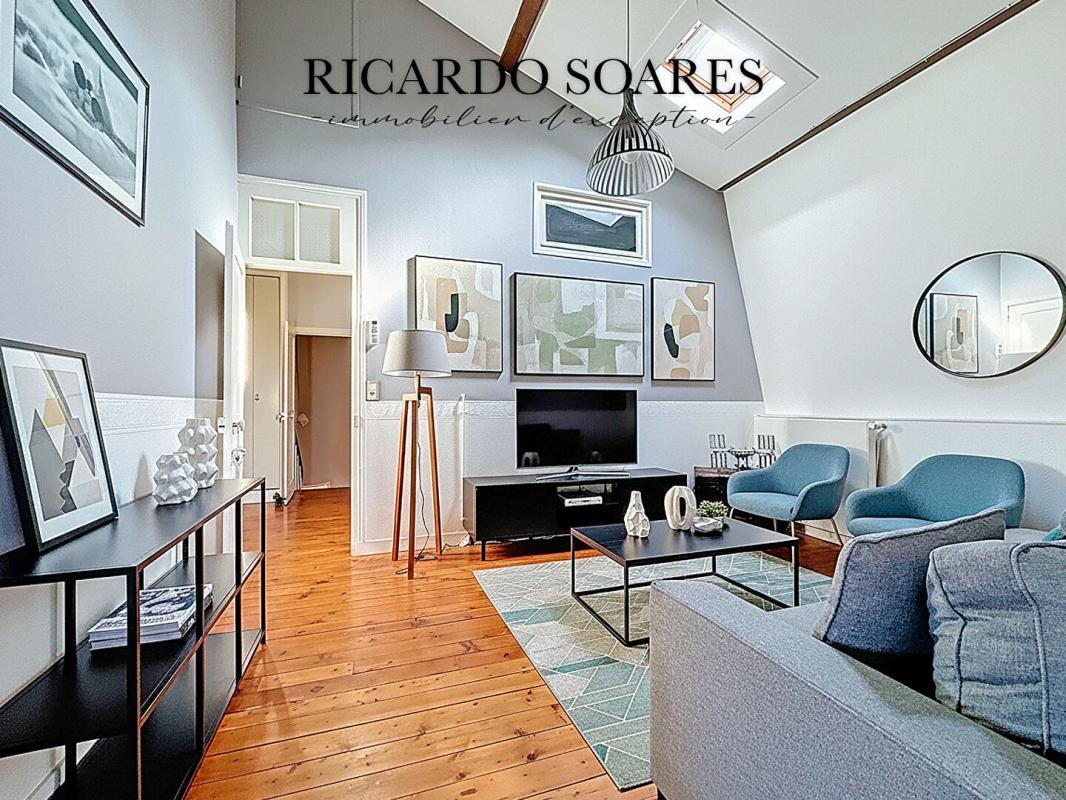 SACY-LE-GRAND 60700 SACY-LE-GRAND / ÉLÉGANTE MAISON DE MAITRE DU XIXe SIÈCLE / 278 m² / 11 PIÈCES / TERRAIN 3700 m² 15