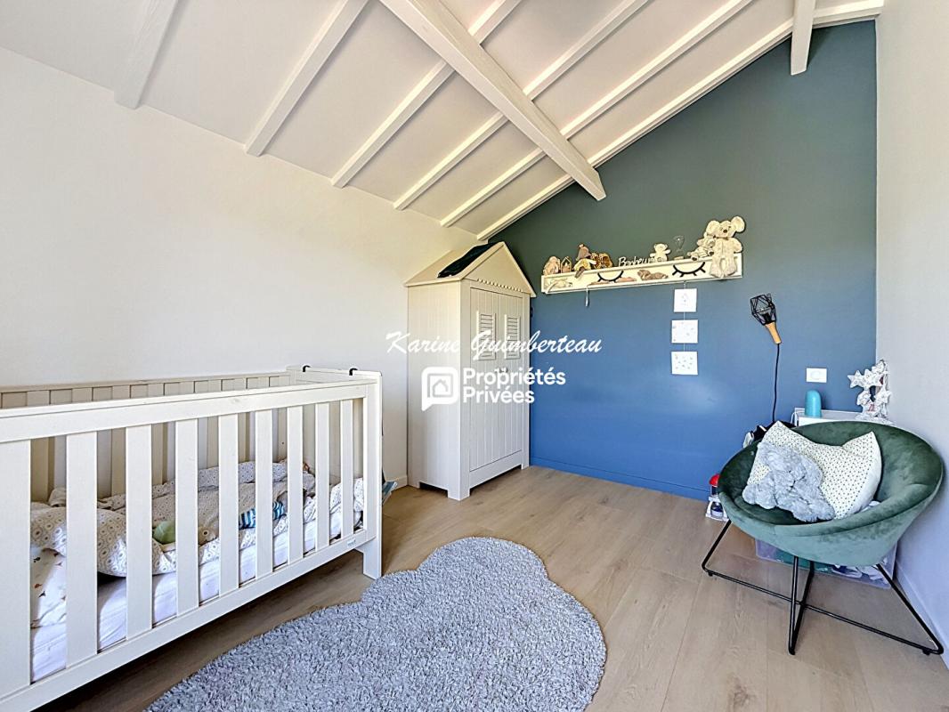 FRONSAC Fronsac : Maison familiale avec piscine et vue 10