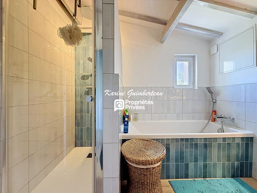 FRONSAC Fronsac : Maison familiale avec piscine et vue 14