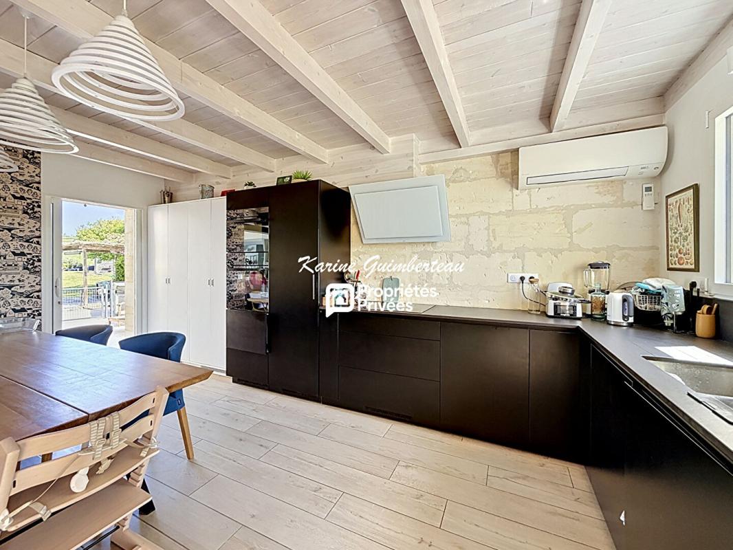 FRONSAC Fronsac : Maison familiale avec piscine et vue 7