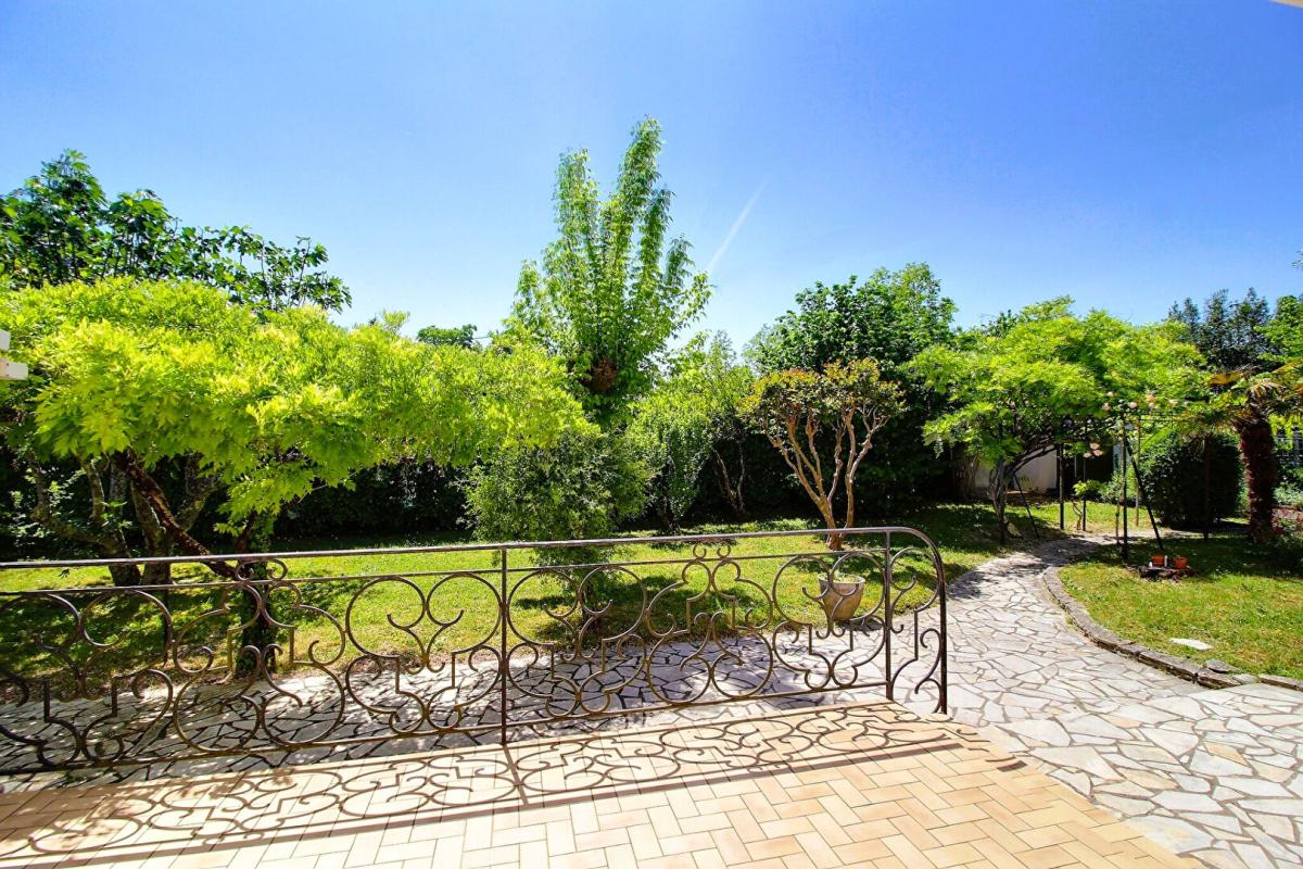 BLANQUEFORT Maison 115 M² Quartier Saturne, Parcelle 921 M², Garage 35 M² 2