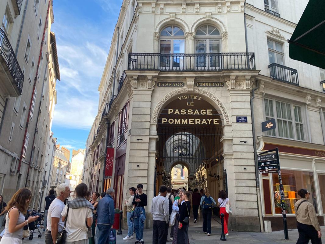 NANTES NANTES CENTRE - LOCATION  LOCAL COMMERCIAL PMR 80 m² 9