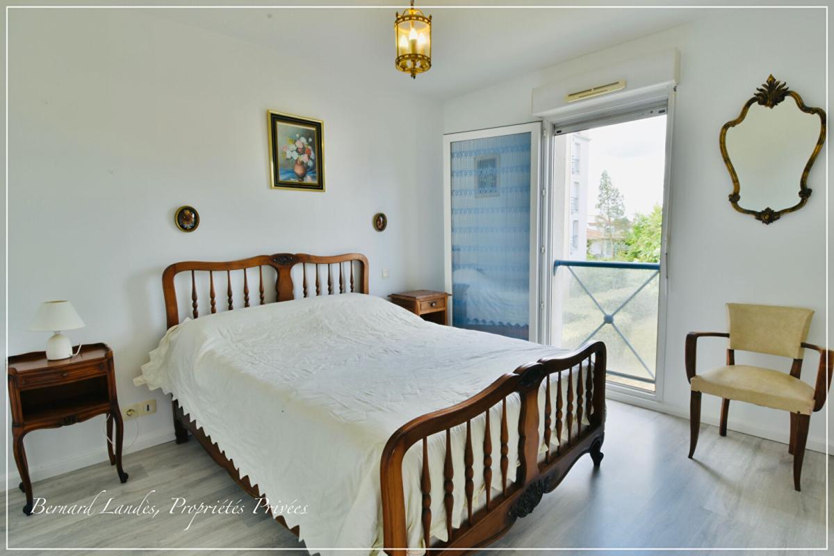 DAX Appartement  3 pièce(s) 96,73 m2 soir 3050  le m2 11