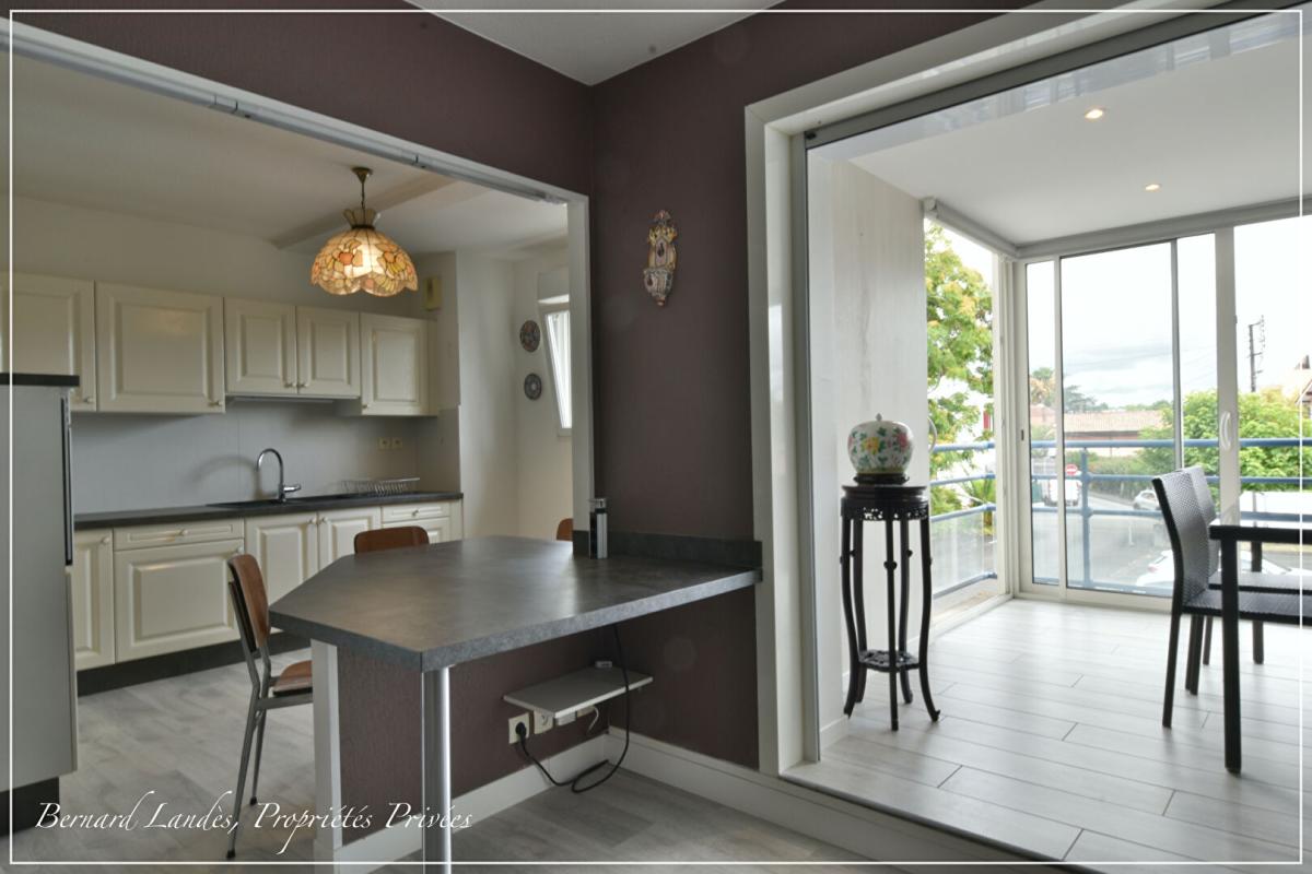 DAX Appartement  3 pièce(s) 96,73 m2 soir 3050  le m2 4